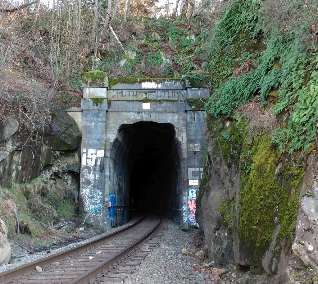 Tunnel